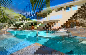 Foto 3 - Ocean View 5BR Villa Steps to Beach Privatepool