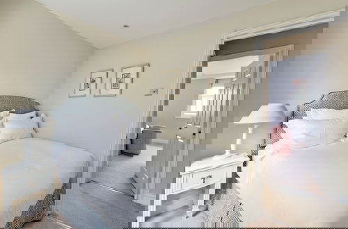 Foto 19 - Gorgeous Modern 2 Bedroom Flat in Chelsea