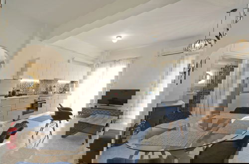 Foto 2 - Milena in Moschato With 1 Bedrooms and 1 Bathrooms