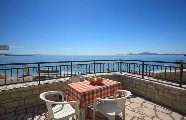 Dina Beach Front Apartment - Foto 18