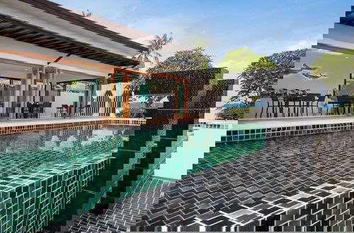 Foto 1 - Nariya Bayfront Phuket