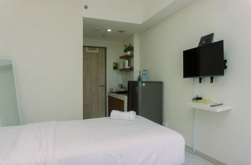 Photo 4 - Restful Studio Apartment At Akasa Pure Living Bsd