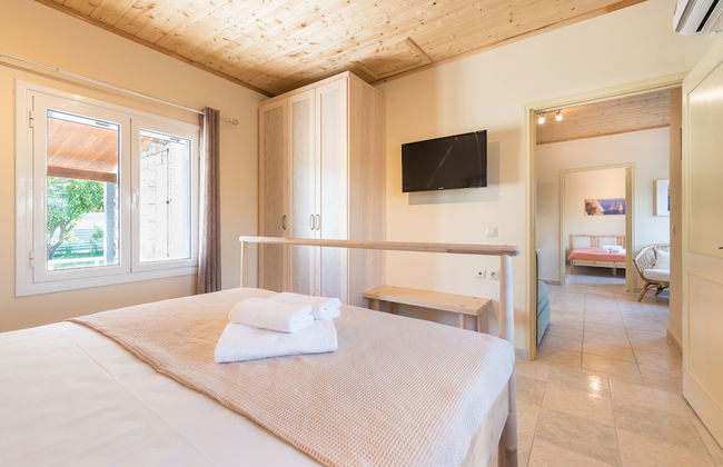 Amygdalia Villa - Photo 3