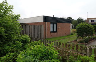 Photo 1 - Serene Holiday Home in Noordwijkerhout With Private Terrace