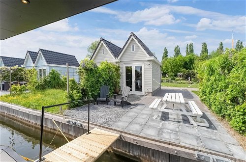 Photo 30 - Brand new Boathouse on the Water in Stavoren With a Garden