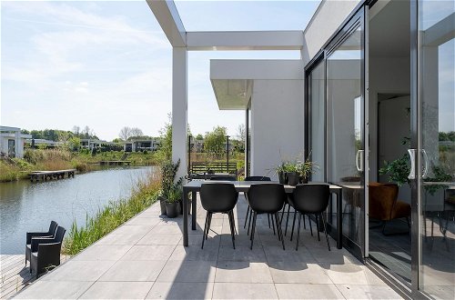 Foto 21 - Attractive Villa in Zeewolde With Garden