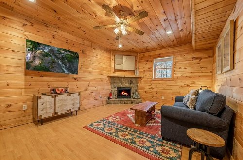 Foto 30 - Hillside Retreat Cabin Inside Coosawattee Resort