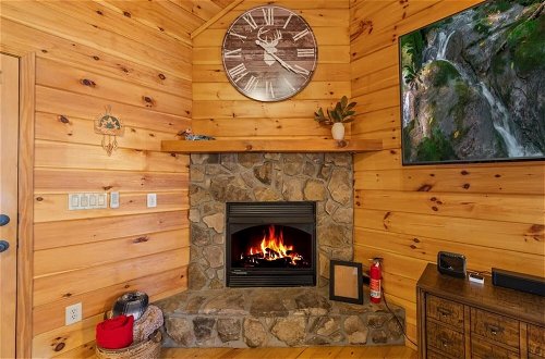Foto 29 - Hillside Retreat Cabin Inside Coosawattee Resort