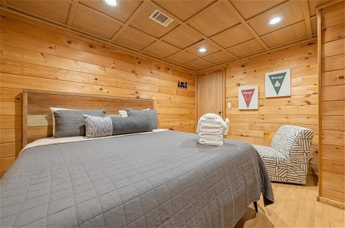 Foto 36 - Hillside Retreat Cabin Inside Coosawattee Resort
