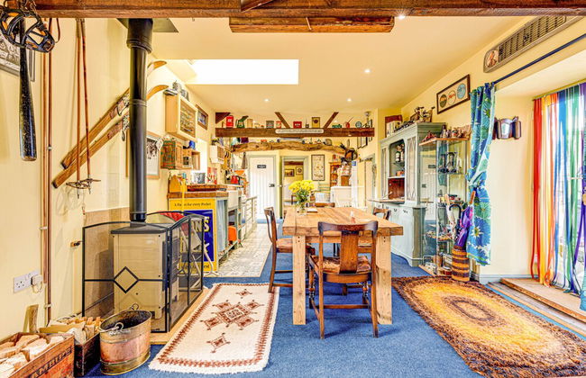 Family Country Cottage With a Private Valley View - Foto 12