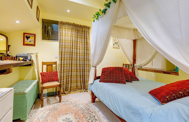 Family Country Cottage With a Private Valley View - Foto 5