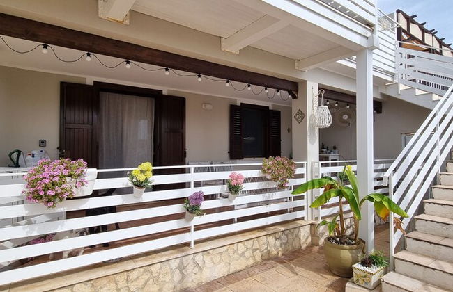 Comfortable Holiday House Close to the sea Down - Photo 16