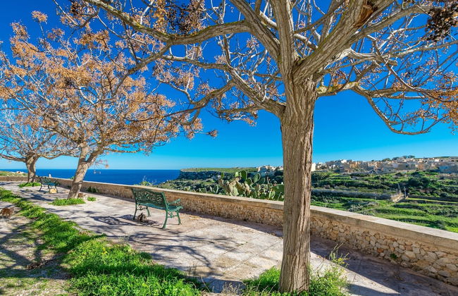 Naduri, Beautiful Gozitan Villa + Pool - Photo 33
