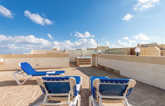 Nadurin, Gozitan Villa 7 Bedr. & 2 Pools - Photo 33