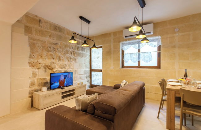 Naduri, Beautiful Gozitan Villa + Pool - Photo 18