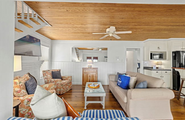 Cute Beach Cottage Steps to the Beach! Panama City Beach, FL! - Foto 14