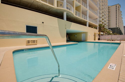 Foto 16 - Large Balcony! Gulf Front Master Suite! Many Amenities On-site