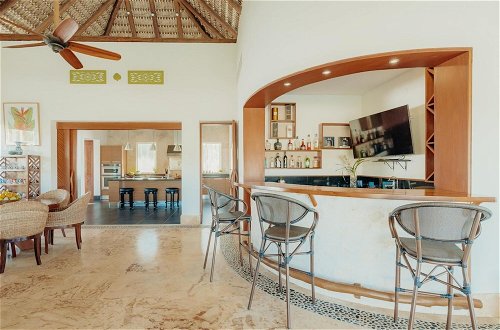 Foto 72 - Unique Luxury Villa With Full Staff and Ocean View