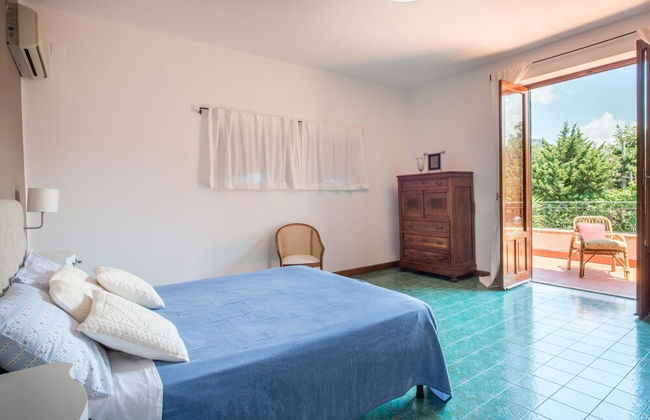 Una Scogliera sul Mare con Piscina by Wonderful Italy - Foto 15