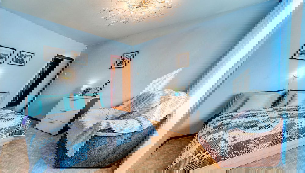 Primary image