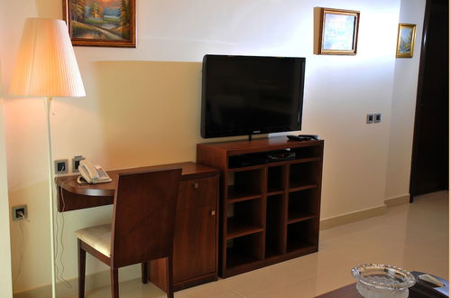 Photo 16 - Dolphin Royal Suites