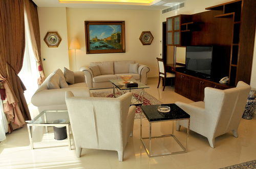 Photo 20 - Dolphin Royal Suites