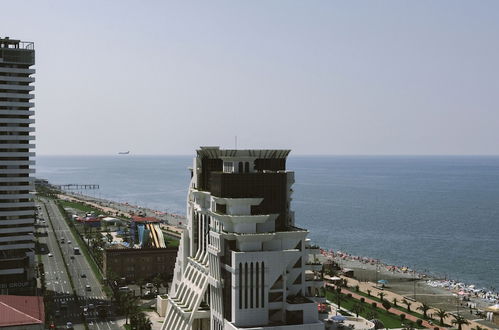 Foto 41 - Silk Road Sea Towers Batumi Apart Hotel