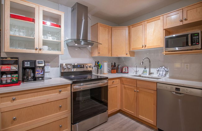 Mountain View 2 Bedroom Condo-Top Floor - Foto 6