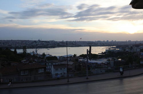 Photo 26 - Central Flat w Sea View and Near Galata Tower