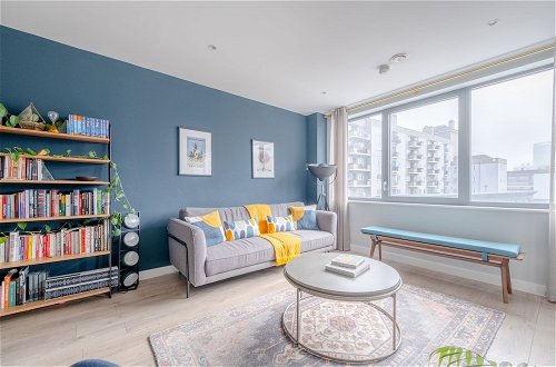 Photo 15 - Light & Spacious 1bedroom Flat With Balcony - Mile End