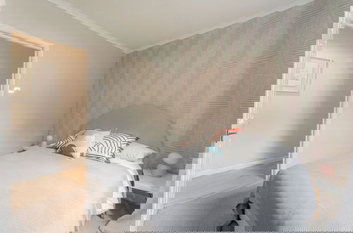 Foto 3 - Fantastic two Bedroom Apartment in Vibrant Kings Cross by Underthedoormat