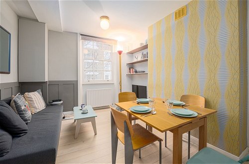 Photo 1 - Fantastic two Bedroom Apartment in Vibrant Kings Cross by Underthedoormat