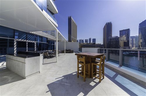Foto 37 - Maison Privee - Stunning 3-Floor Villa w/ Kids Room and Rooftop Terrace over Dubai Marina
