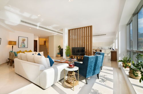 Photo 19 - Maison Privee - Stunning 3-Floor Villa w/ Kids Room and Rooftop Terrace over Dubai Marina
