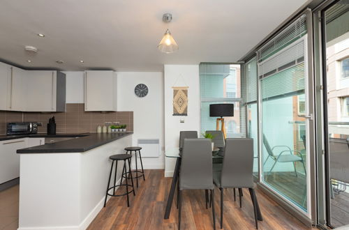 Photo 9 - Beautiful 2-bed Apartment in Liverpool City Centre