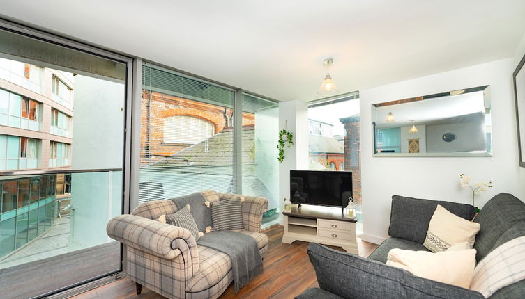 Photo 1 - Beautiful 2-bed Apartment in Liverpool City Centre