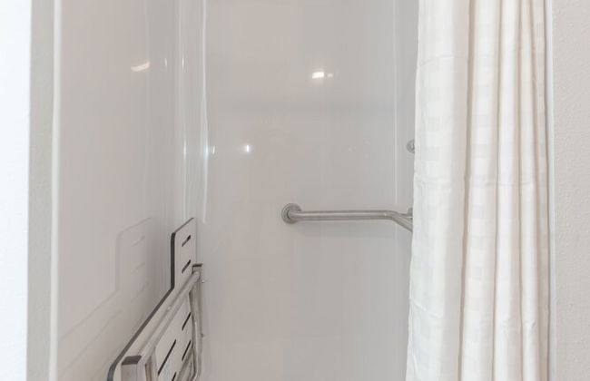 Yugo Guest Suites - Foto 29
