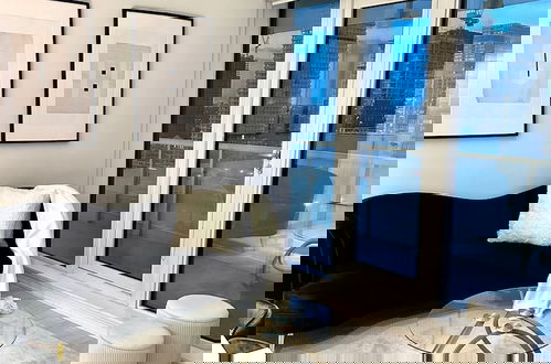 Foto 17 - Adastay Suites Toronto