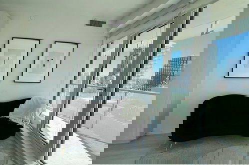 Foto 15 - Adastay Suites Toronto