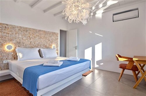 Photo 23 - La Vitalite Luxury Villa Mer in Paros