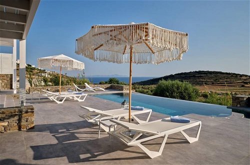 Photo 41 - La Vitalite Luxury Villa Mer in Paros