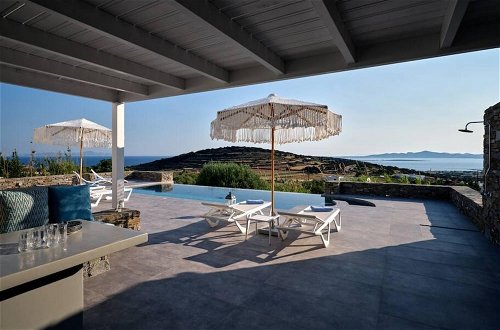 Photo 42 - La Vitalite Luxury Villa Mer in Paros