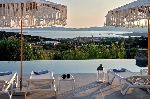 Photo 36 - La Vitalite Luxury Villa Mer in Paros