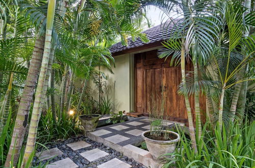 Photo 28 - Luxury Balinese 3-bedroom Villa in Seminyak - A Popular Choice