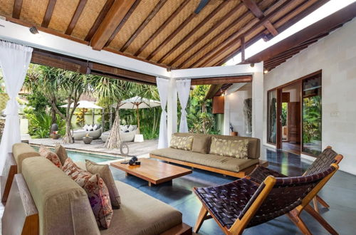 Foto 9 - Luxury Balinese 3-bedroom Villa in Seminyak - A Popular Choice