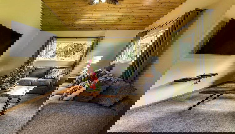 Foto 1 - Tropical Island Paradise 2 Bedroom Home by RedAwning