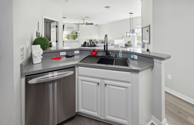 Amazing Disney Themed Oasis 3br Near Parks 3 Bedroom Townhouse by RedAwning - Foto 12