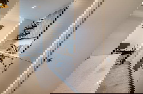 Foto 7 - Luxury Designer Apartment