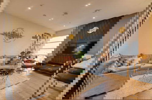 Foto 13 - Luxury Designer Apartment