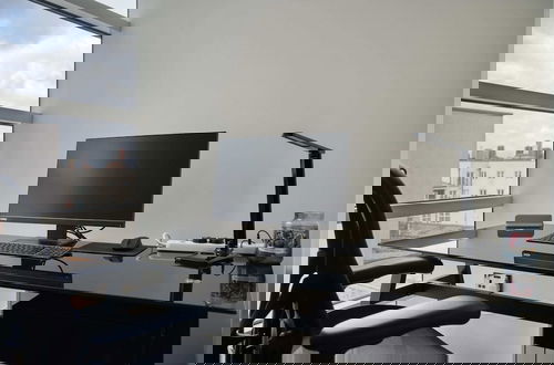Foto 20 - Luxury Designer Apartment